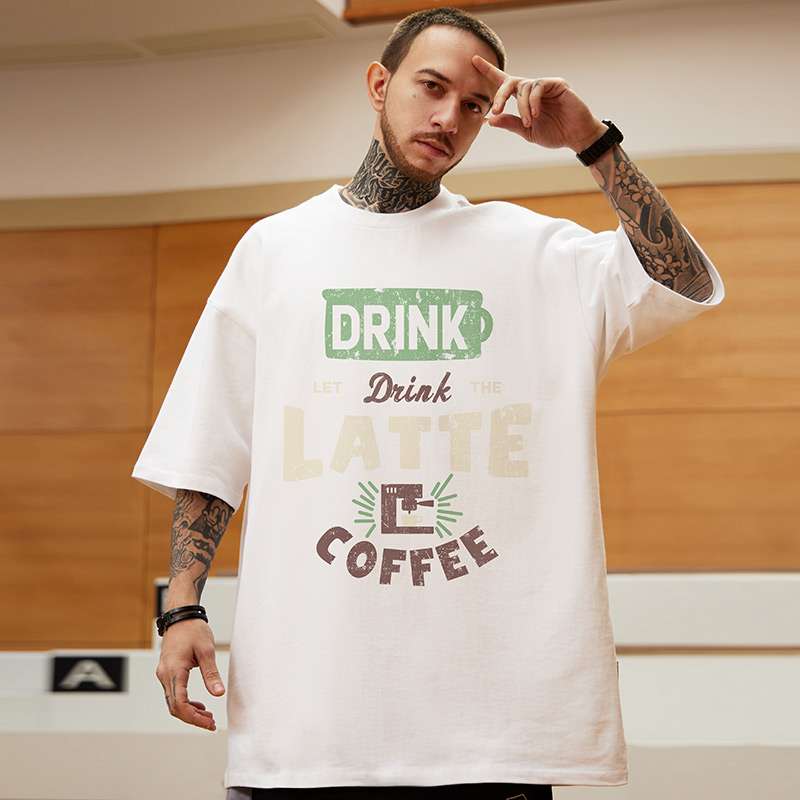 アメカジ ラテコーヒーメッセージプリント半袖Tシャツ