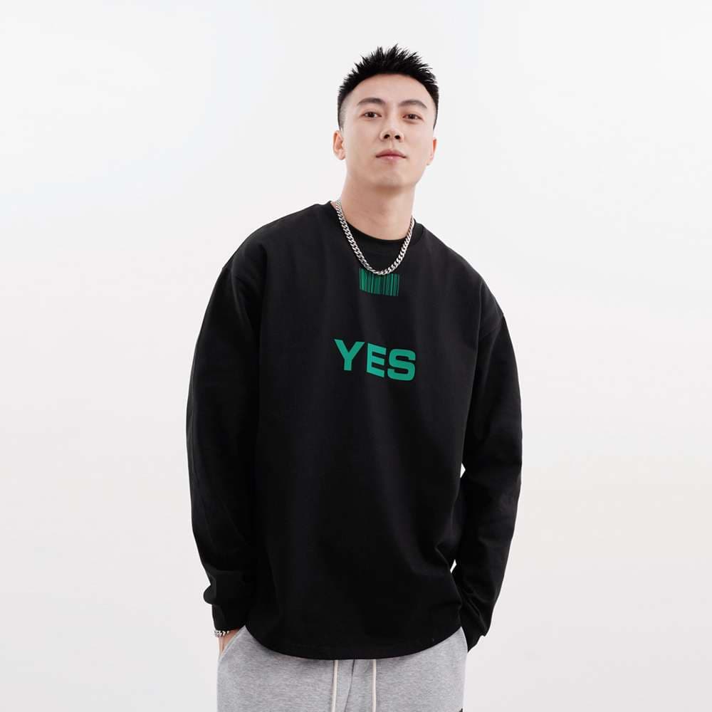 アメカジ シンプルロゴ入りオーバーサイズトレーナー