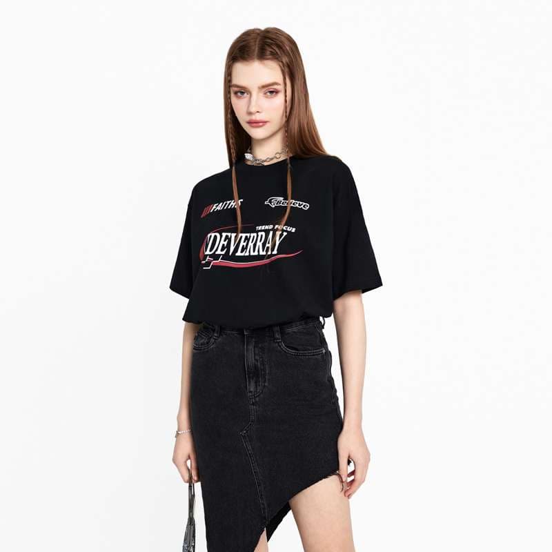 アメカジ トレンドフォーカス ロゴプリント Tシャツ